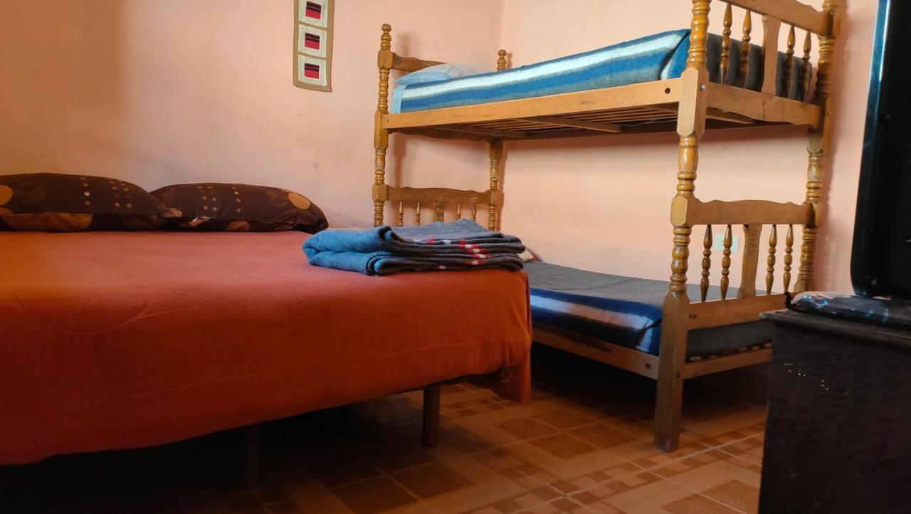 Casita De Familia Tilcara Exterior foto